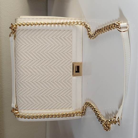 INC International Concepts Handbags - Inc International Concepts Chevron Pattern Cream Crossbody